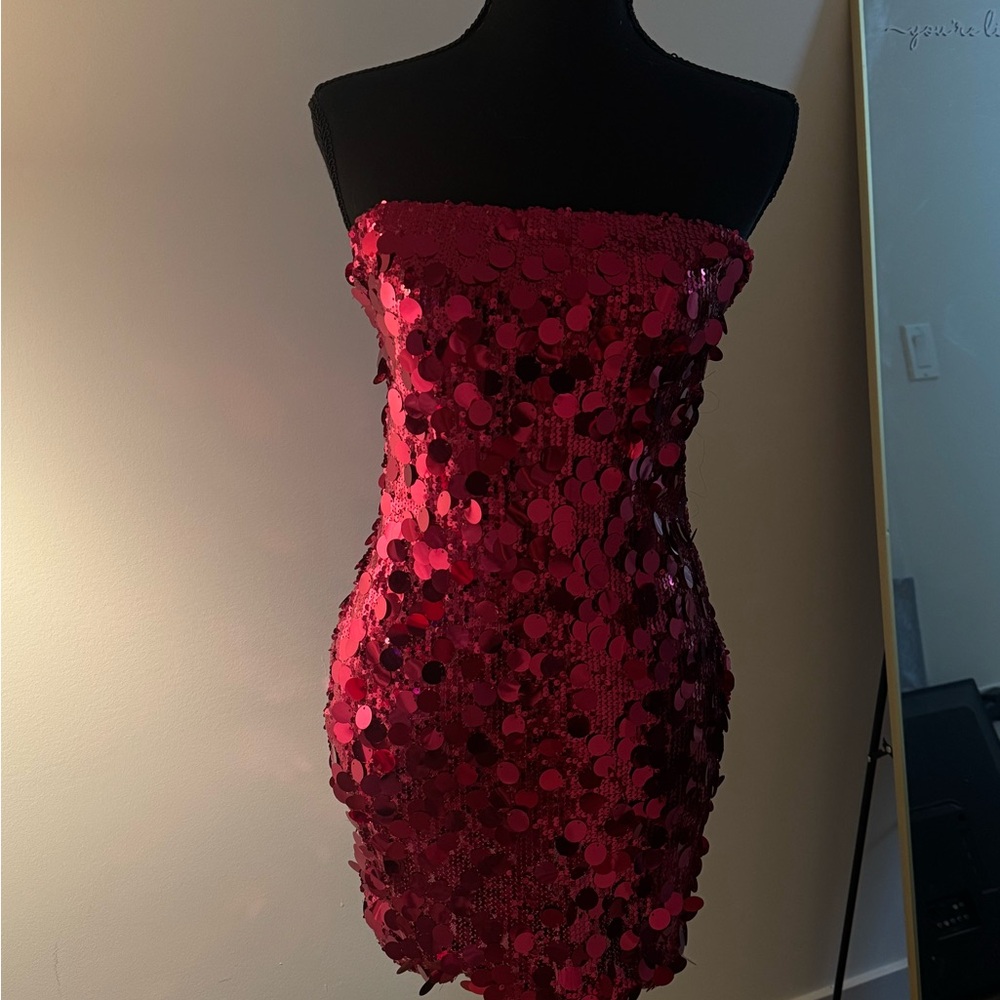 Elegant Hot Pink Sequin Strapless Dress